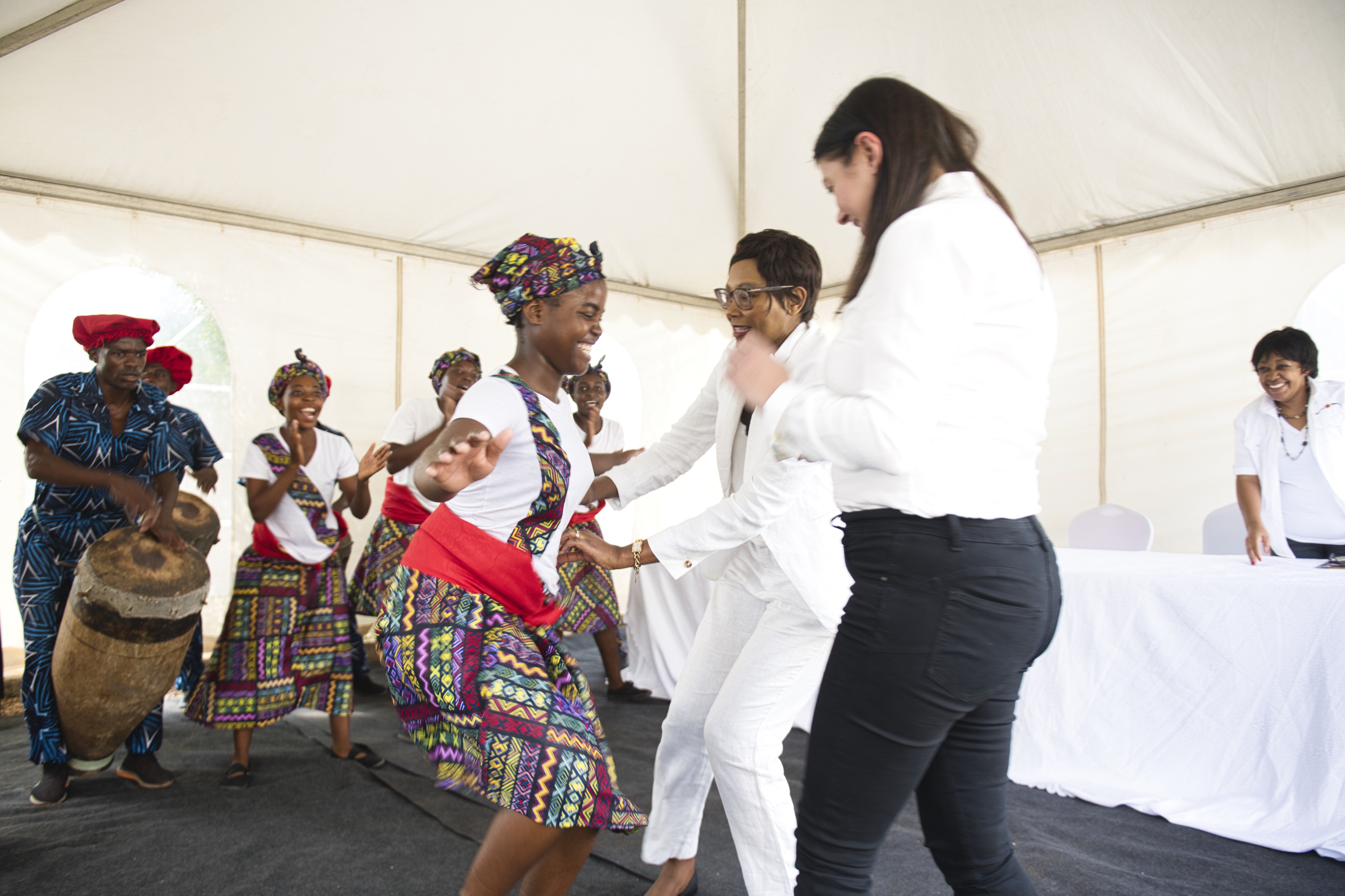 Dr Francisca Mutapi and Lisa Nandy enjoy some dancing